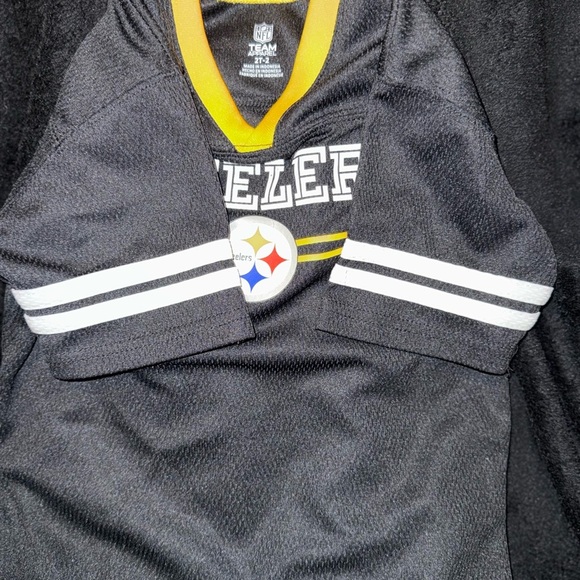 Team Apparel Kids Black and Yellow Steelers Jersey - Picture 4 of 15